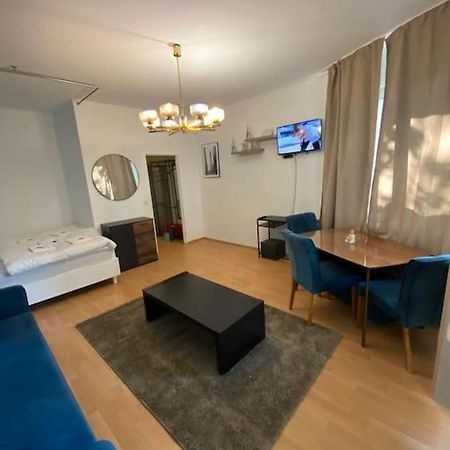 Apartment With Balcony Berlin Exteriör bild