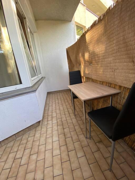 Apartment With Balcony Berlin Exteriör bild